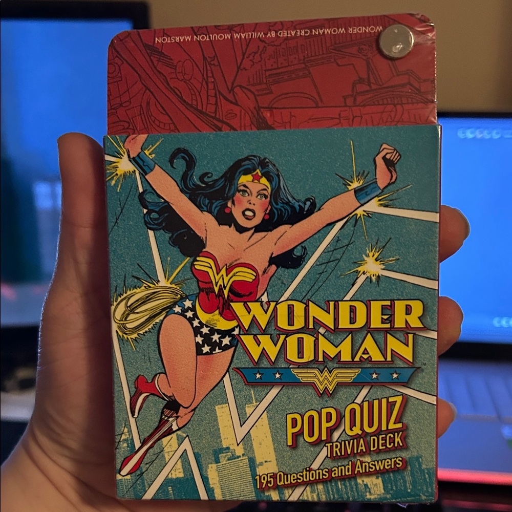 DC Comics Wonder Woman Pop Quiz Trivia Deck - Red, Blue, Yellow